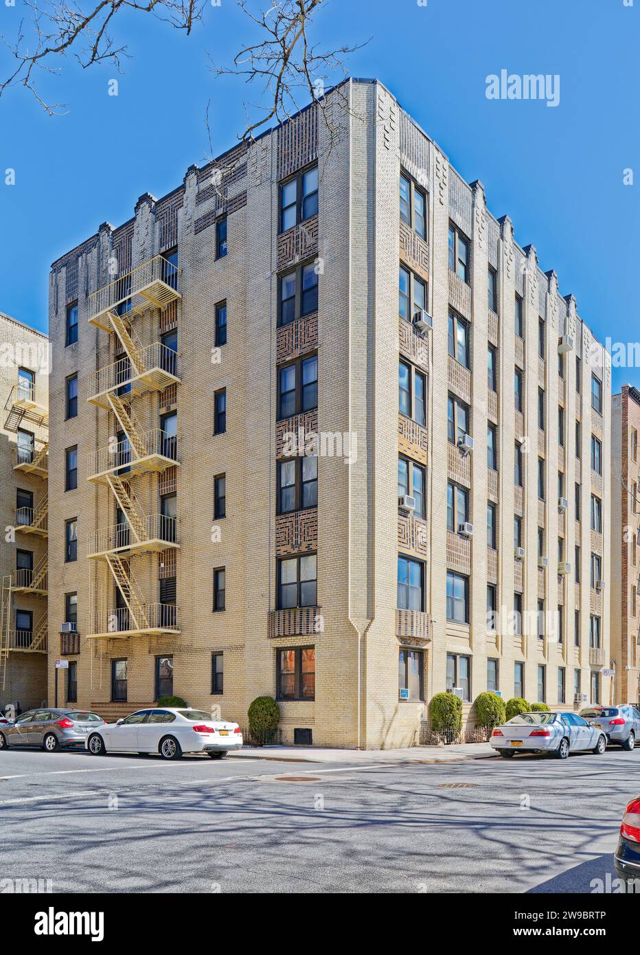 3111 Brighton 1st Place is an Art Decostyled apartment building in