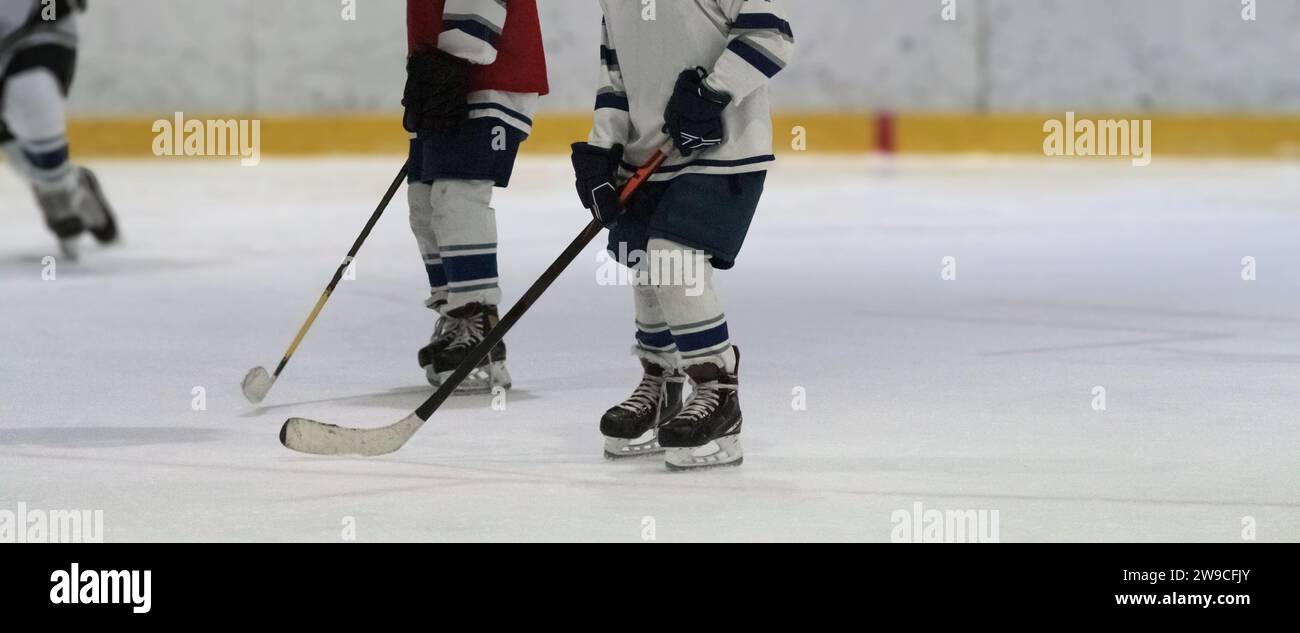 Junior ice hockey, children hockey player Stock Photo Alamy