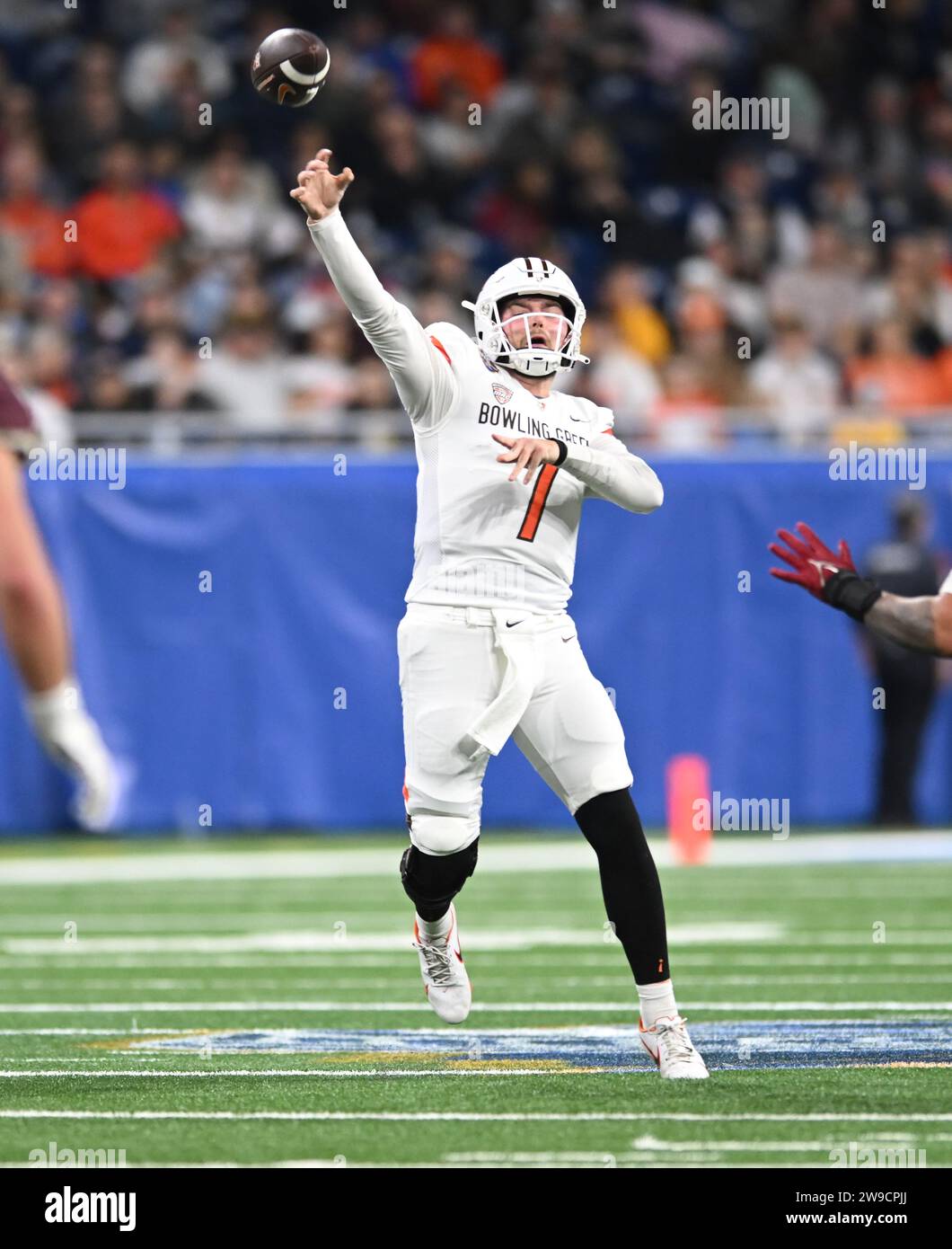Detroit, Michigan, USA. 26th Dec, 2023. Bowling Green Quarterback