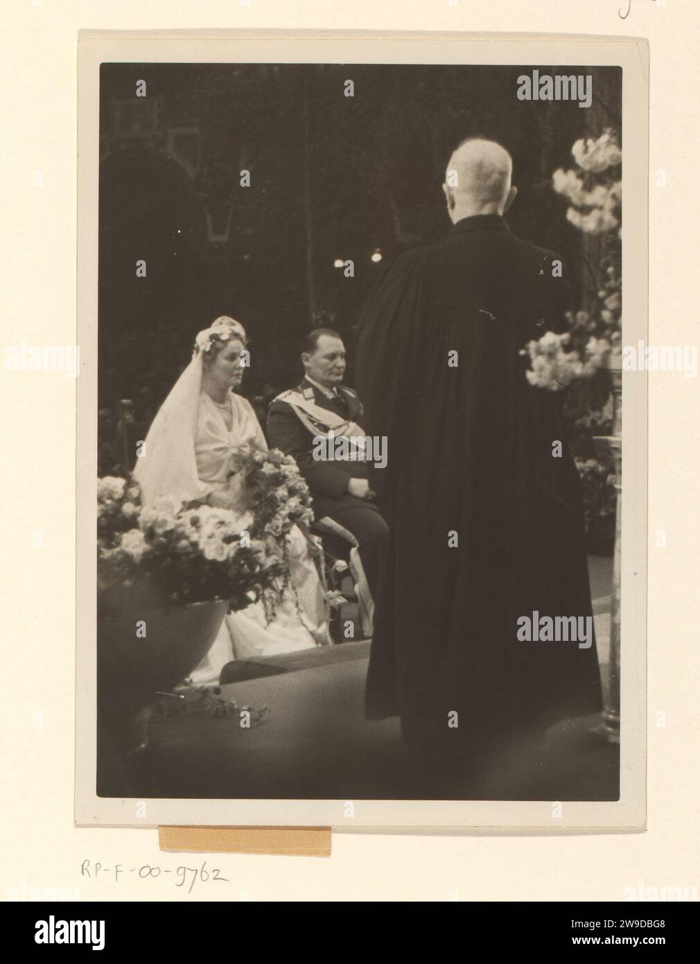 Marriage Hermann Göring, 1935, Anonymous, 1935 news photograph Marriage of Hermann Göring with the actress Emmy Sonnemann in the Dom van Berlin, 10 April 1935. On the rear copyright stamps of the photo agencies and a glued press text, in German, with the number 11636. BerlinAmsterdamBerlin photographic support gelatin silver print marriage in church  the sixth of the seven sacraments Berlin Stock Photo