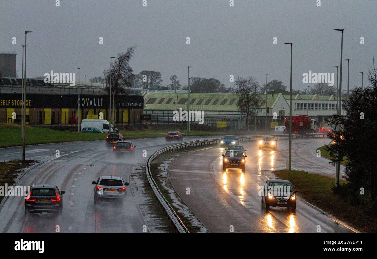 Dundee, Tayside, Scotland, UK. 27th Dec, 2023. UK Weather: Storm Gerrit unleashed torrential rain and 60 mph winds on Tayside overnight, causing floods and hazardous driving conditions for motorists on the Dundee Kingsway West Dual Carriageway. Credit: Dundee Photographics/Alamy Live News Stock Photo