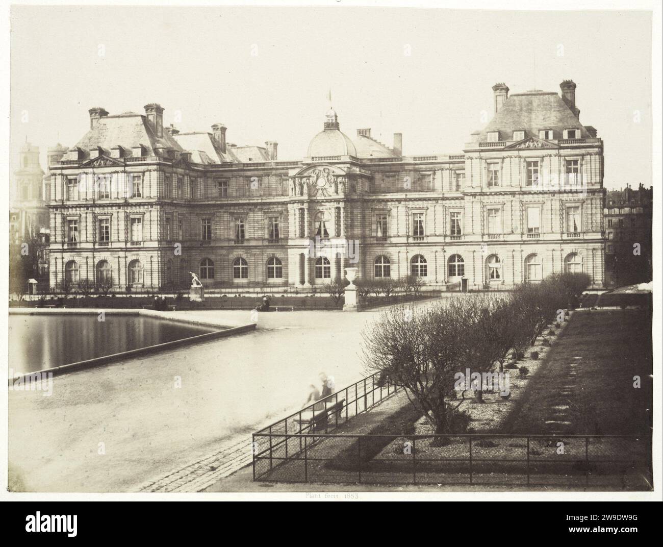 Palea you Luxembourg, Parijs, Charles-Plaster, 1851 photograph  Paris paper. cardboard salted paper print palace Luxembourg Palace Stock Photo
