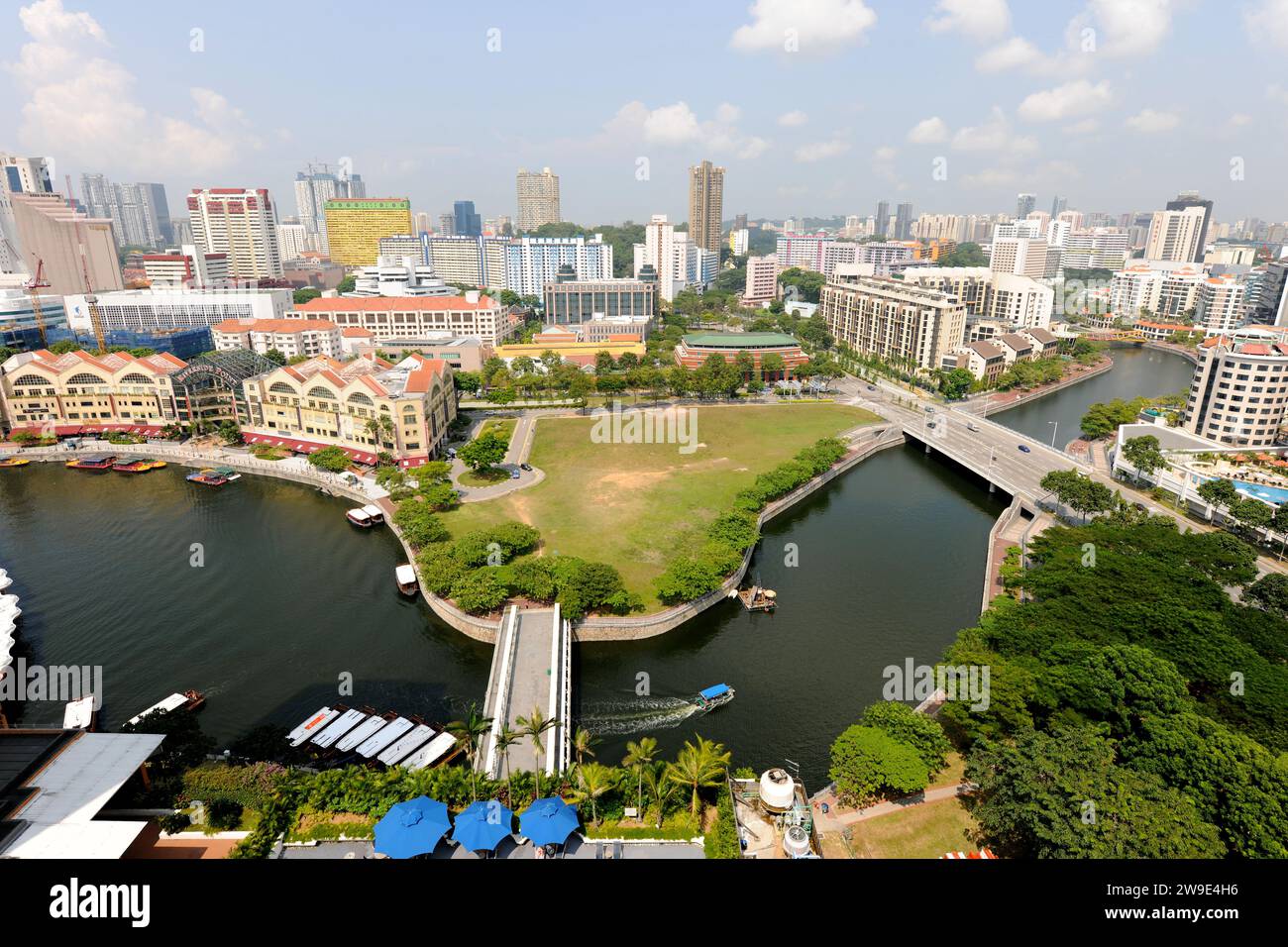Aerial singapore city background hi-res stock photography and images ...
