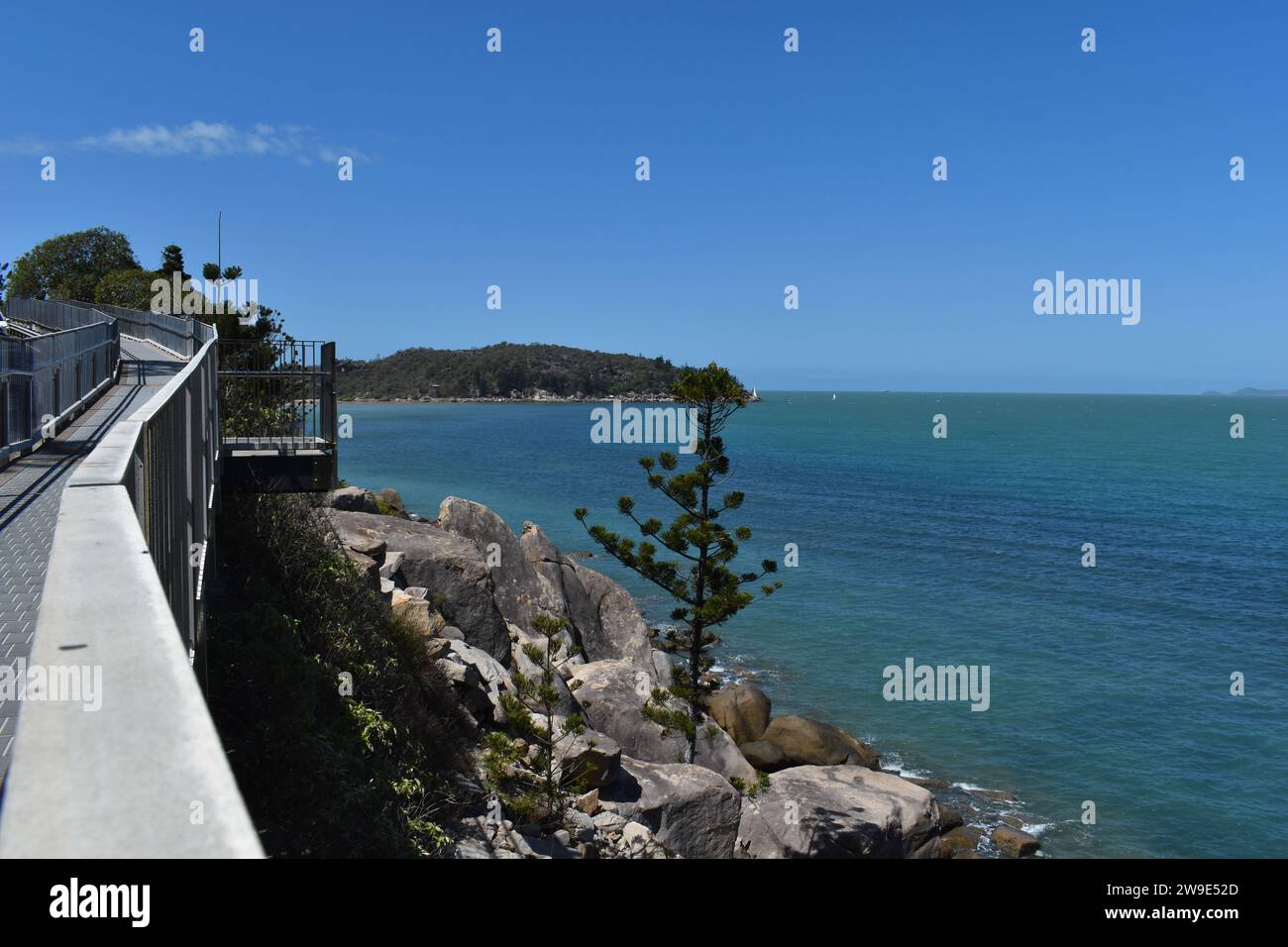 Elevated coastal walking and cycling route, The Gabul Way Coastal