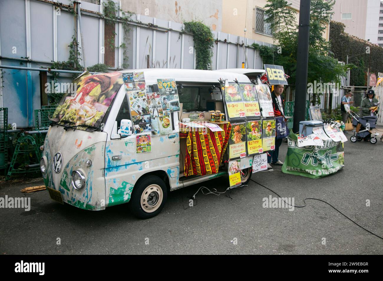 Tokyo, Japan; 1st October 2023: Foodt truck at a Street Festival in Shimokitazawa. Stock Photo