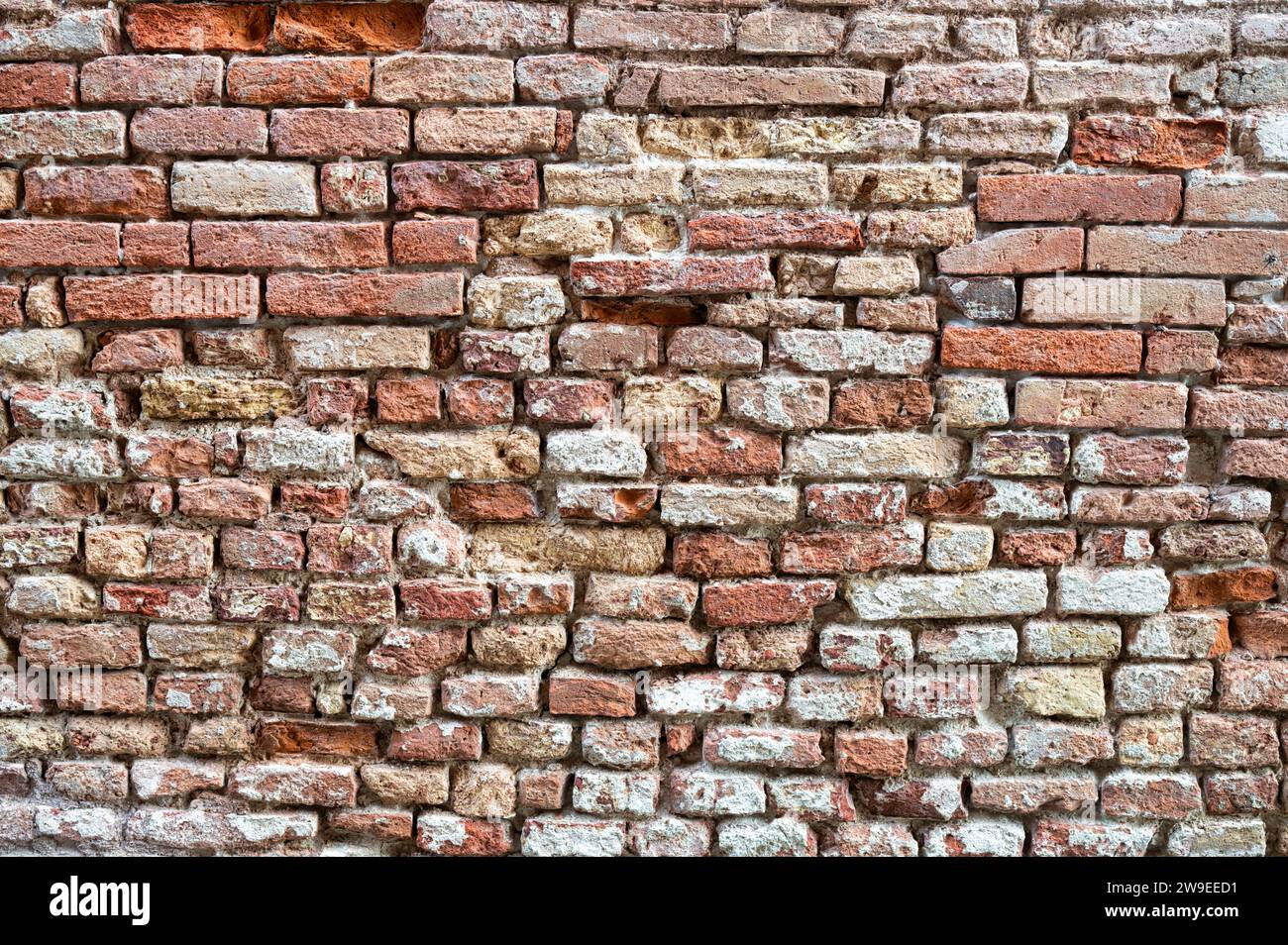 Exposed red brick wall texture hi-res stock photography and images - Alamy