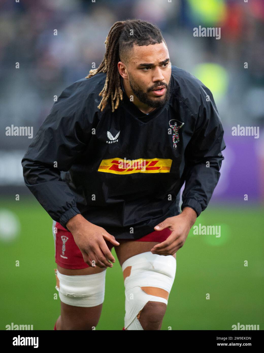 Harlequins Chandler CunninghamSouth warm up for the Bath Rugby vs