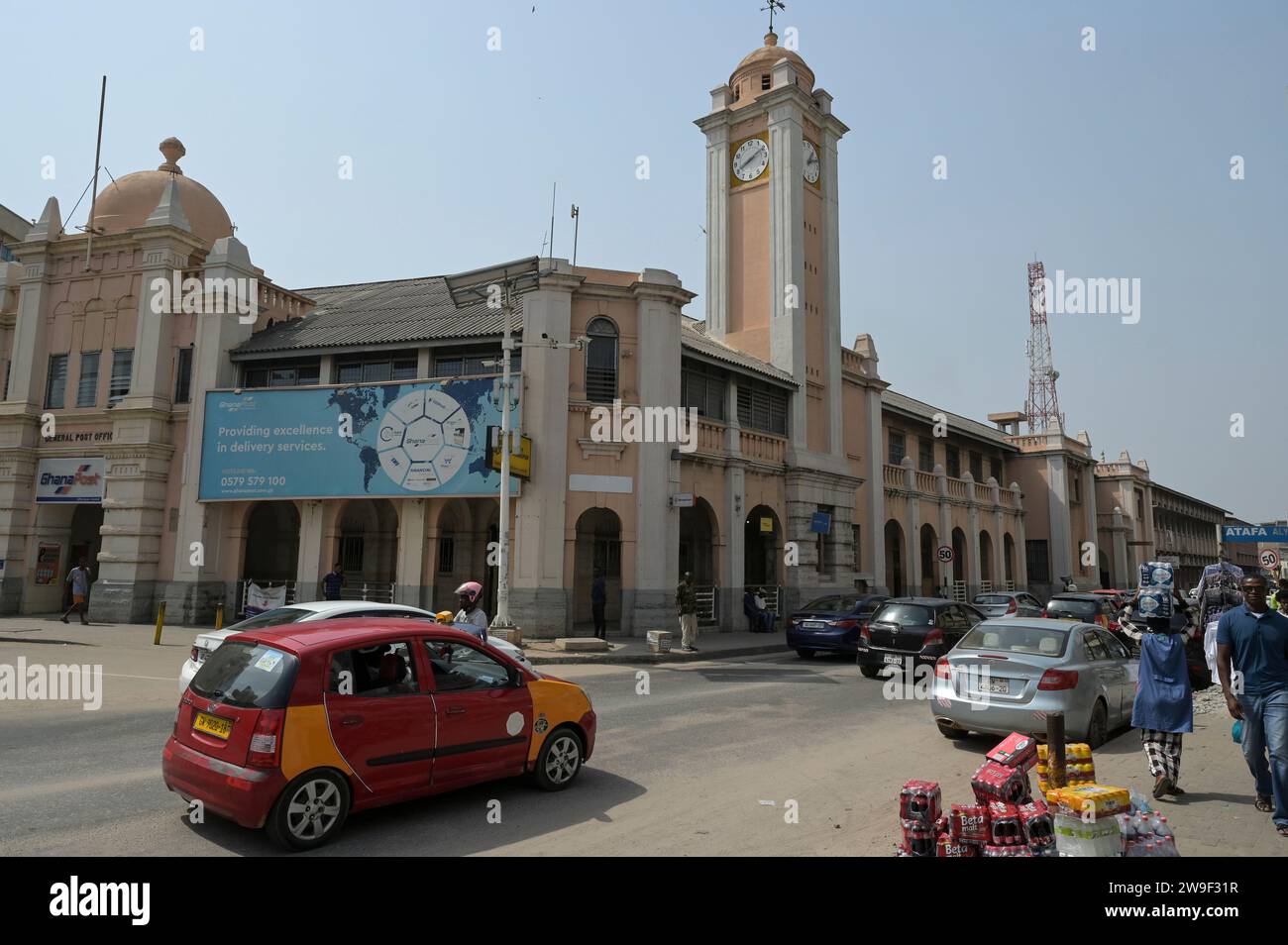 GHANA, Accra, Usshertown, old town, General Post Office building from british colonial time / GHANA, Accra, Usshertown, Altstadt, Postamt Gebäude aus der britischen Kolonialzeit Stock Photo