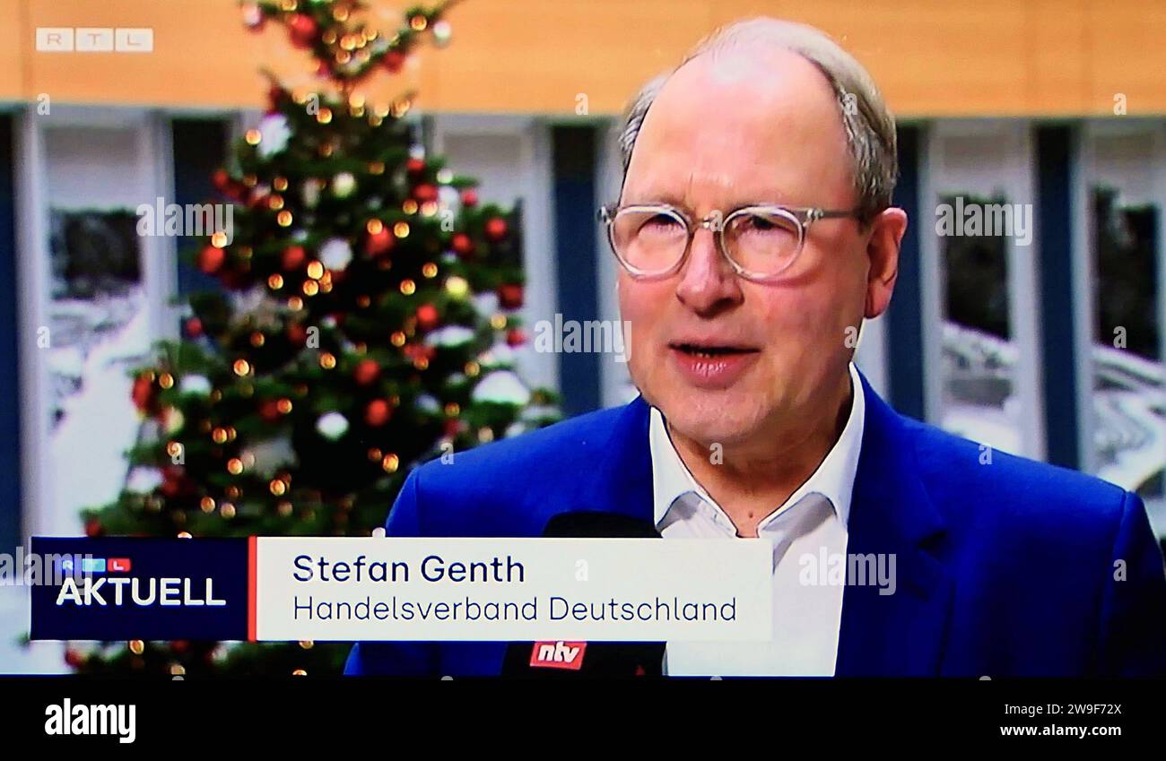 Stefan Genth Handelsverband Deutschland - 27.12.2023 *** Stefan Genth German Retail Association 27 12 2023 Stock Photo