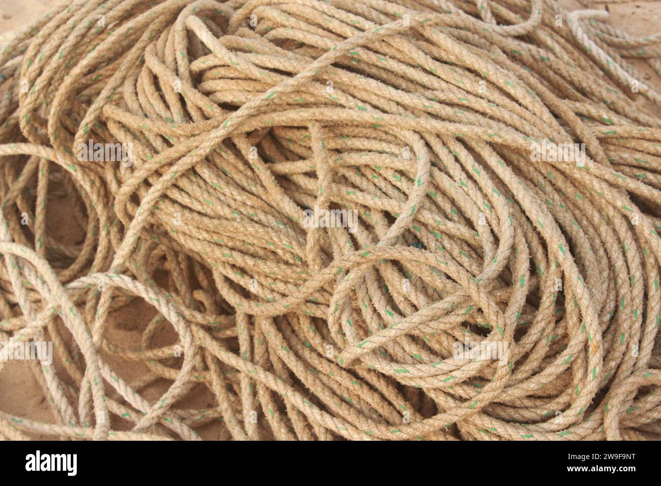 Rope, pattern, close up hi-res stock photography and images - Page
