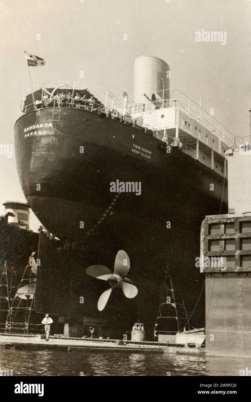 View of the stern of Sangamon ship in a shipyard in Jacksonville, Florida in mid fifties Stock Photo