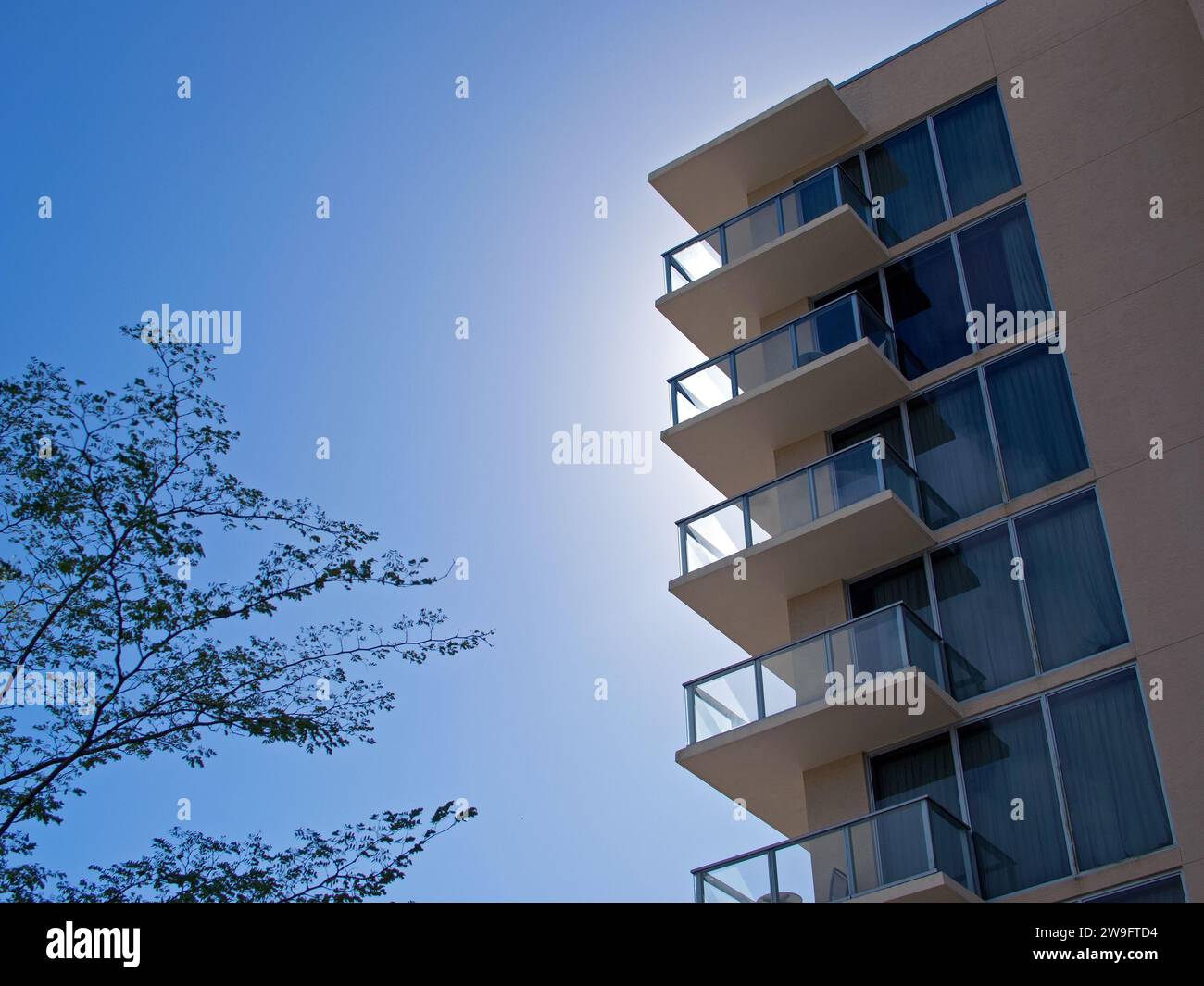 Miami, Florida, United States - November 20, 2023: Rooms with balconies of the Hilton Miami Dadeland Hotel in Kendall. Stock Photo