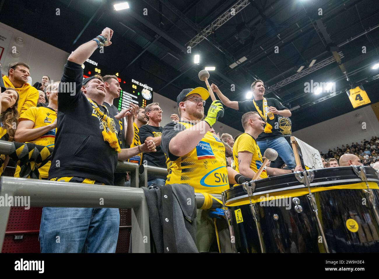 Ludwigsburg, Deutschland. 27th Dec, 2023. Zuschauer und Fans von