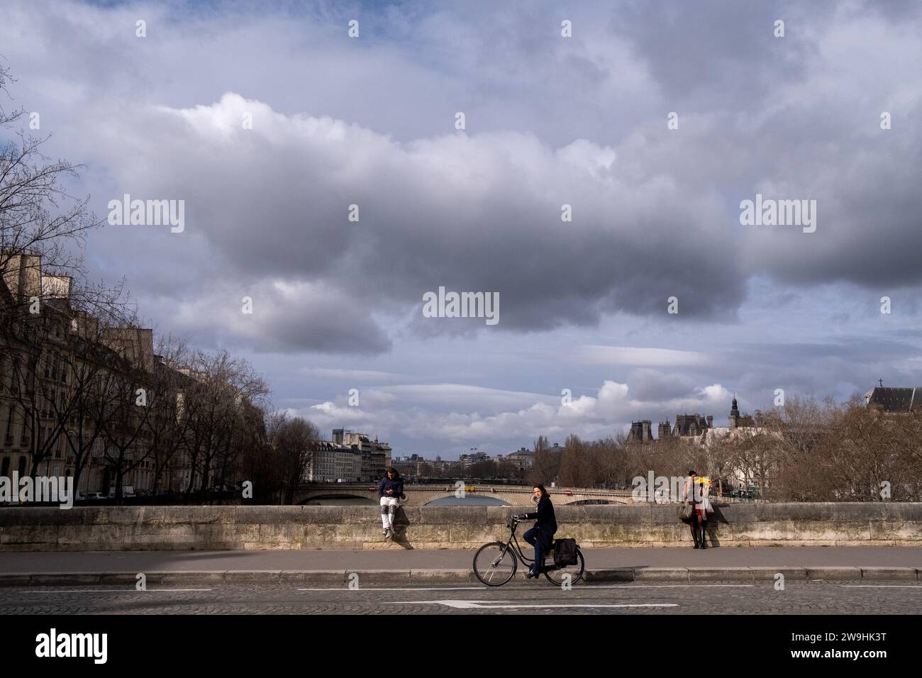 France, Ile-De-France, Paris on 2022-02-15. Illustration of daily life in Paris. Photograph by Martin Bertrand. France, Ile-De-France, Paris le 2022-0 Stock Photo
