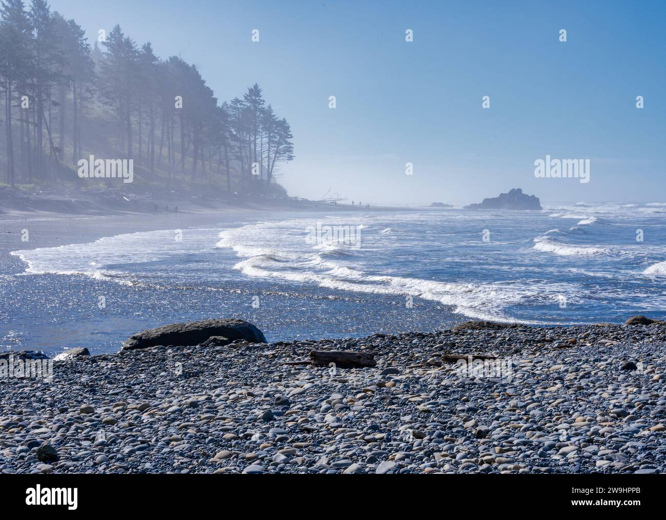 Ruby Beach Cliffs At the edge of ruby beach hi-res stock photography and images - Alamy