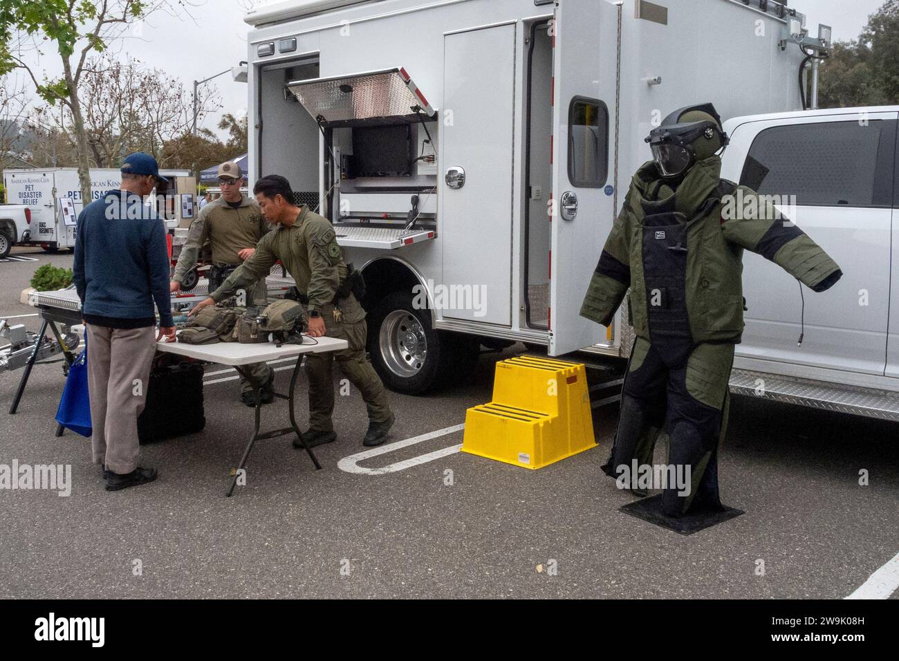 Members of a police SWAT team acronym for Special Weapons and