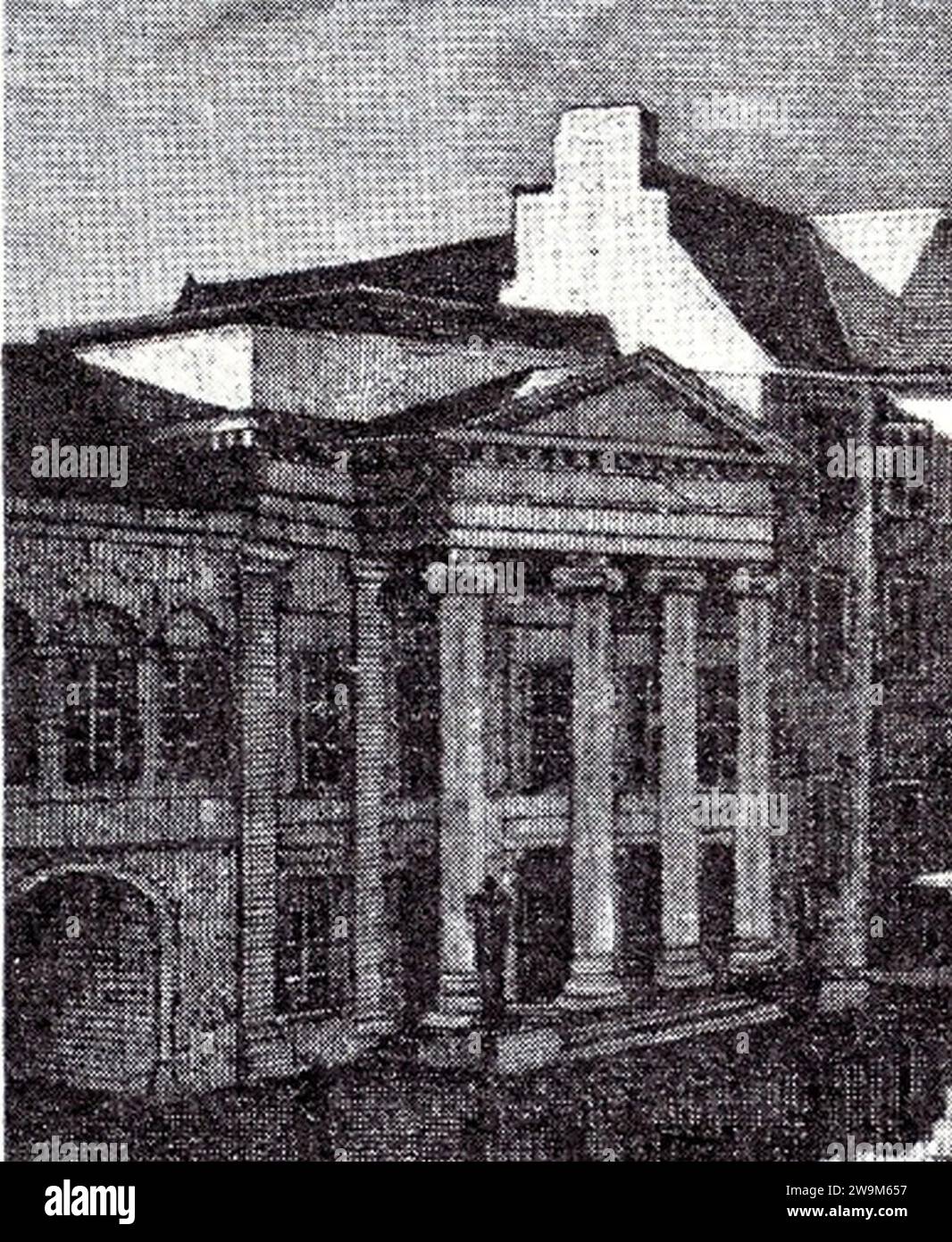 Zum Theater umgebautes Gießhaus in Düsseldorf, Hauptfassade und Portikus mit vier ionischen Säulen, Pläne Regierungsbauräte Vagedes, 1831 bis 1832. Stock Photo