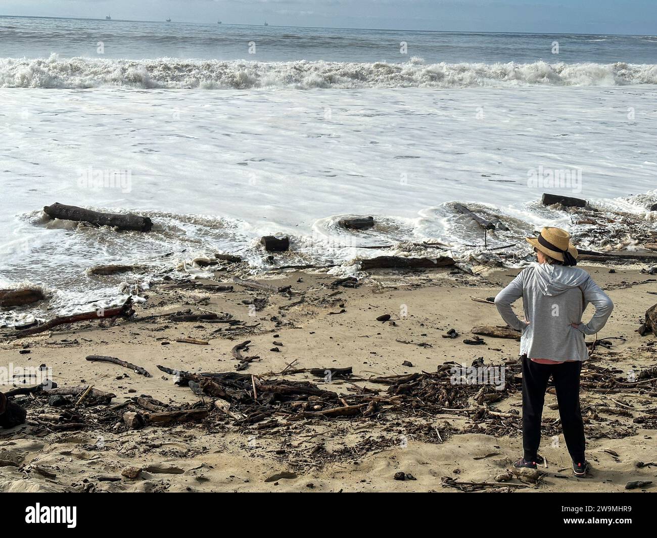 Carpinteria, California, U.S.A. 28th Dec, 2023. December 28, a woman ...