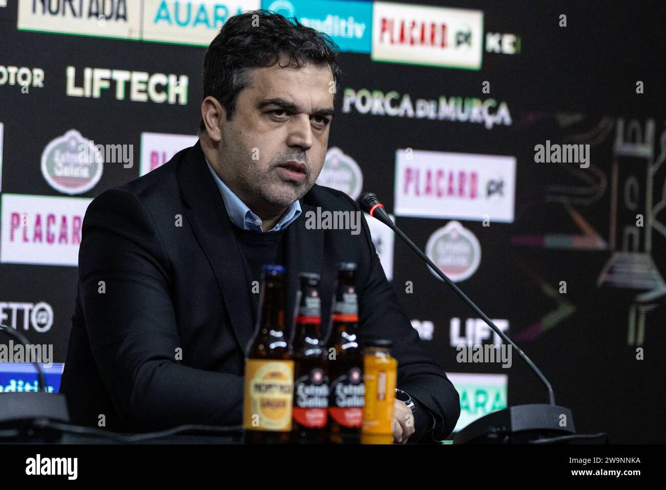 Estadio do Bessa XXI, Oporto, Portugal. 29 December, 2023. Pictured left to right, Vitor Murta at the Introduction of the new coach of BOAVISTA FC, Ricardo Paiva. Credit: Victor Sousa/Alamy Live News Stock Photo