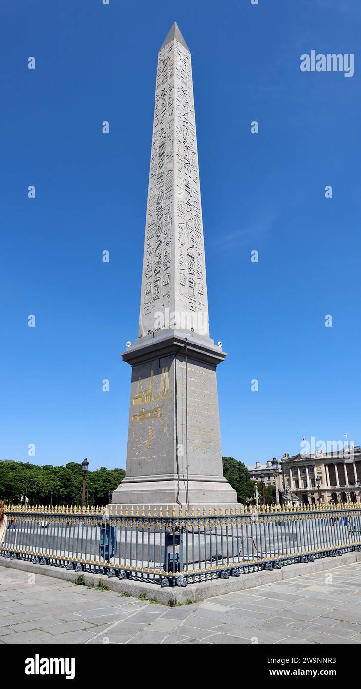 photo Luxor Obelisk, Obélisque de Louxor Paris France Europe Stock Photo