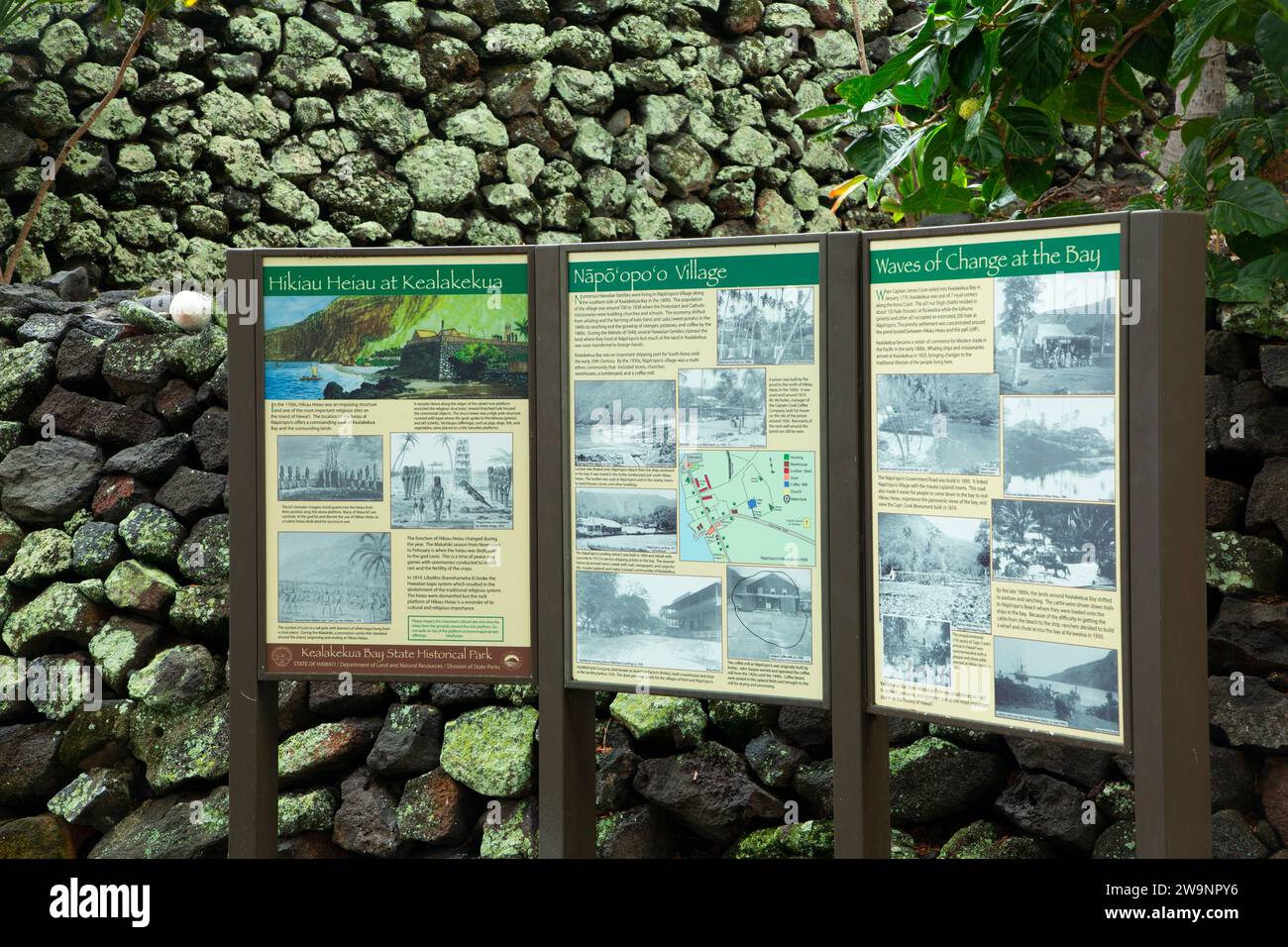 Interpretive board, Kealakekua Bay State Historical Park, Hawaii Stock Photo