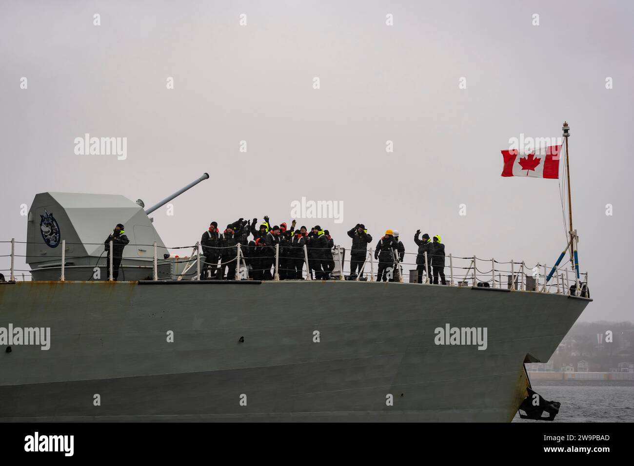 Royal Canadian Navy frigate HMCS Montreal departs for Operation ...