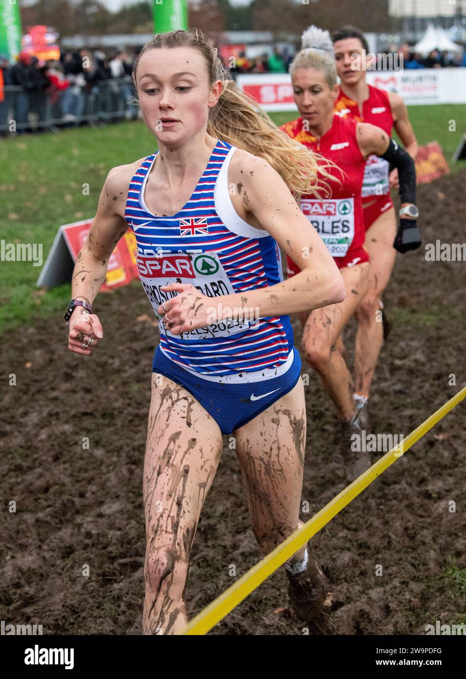 Niamh Bridson-Hubbard of Great Britain & NI competing in the senior women’s race at the SPAR European Cross Country Championships, Laeken Park in Brus Stock Photo