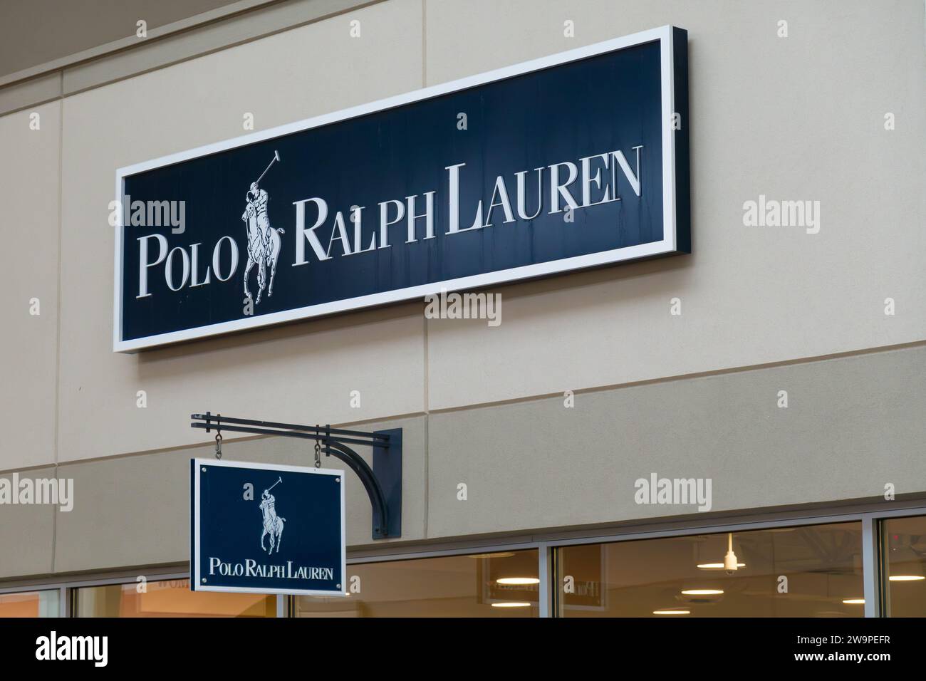 EAGAN, MN, USA DECEMBER 26, 2023 Polo Ralph Lauren store exterior