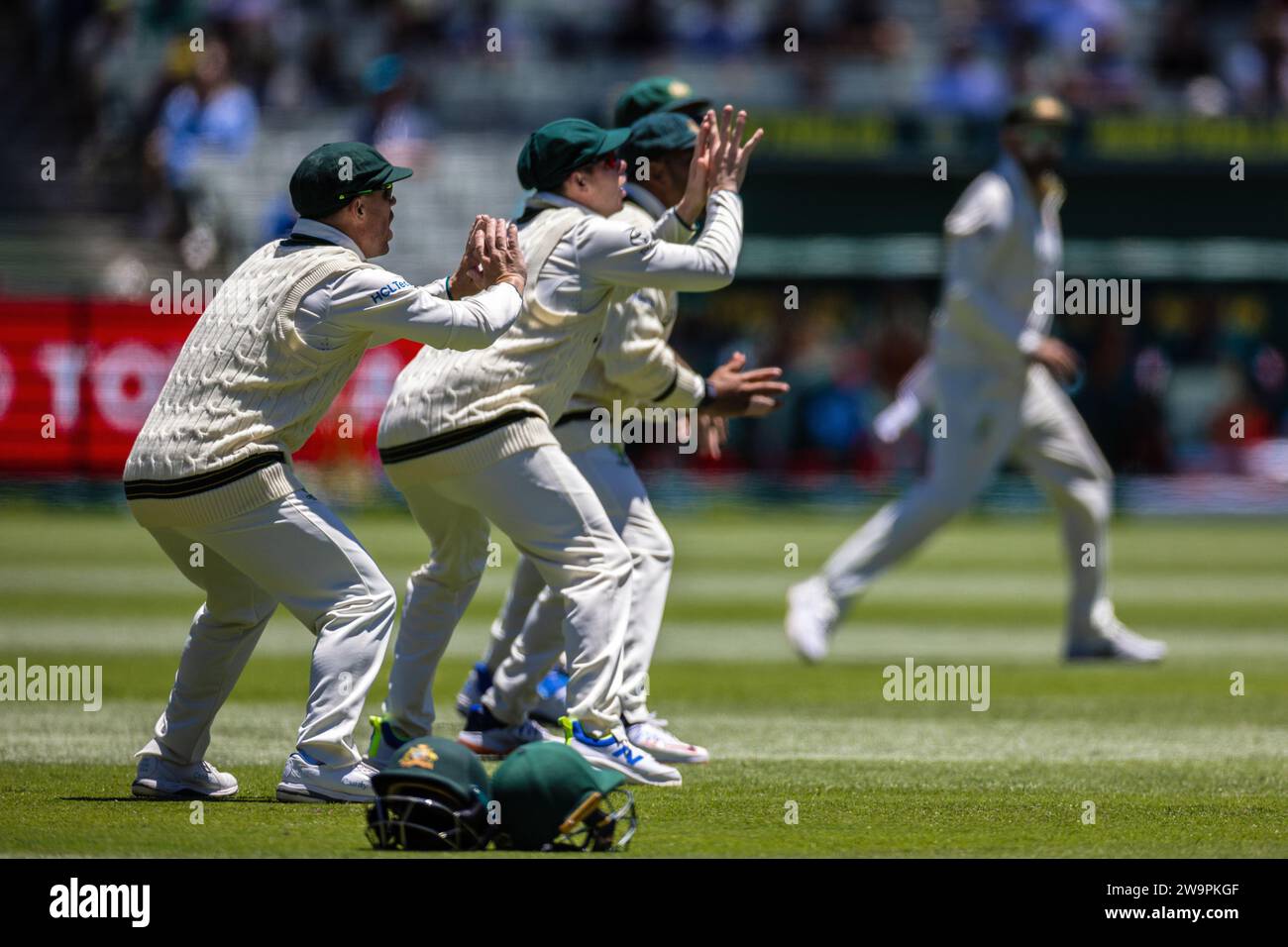 Melbourne, Australia, 29 December, 2023. Australian slip cordon
