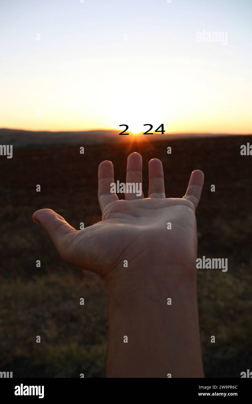 Goodbye 2023 hello 2024 hi-res stock photography and images - Alamy