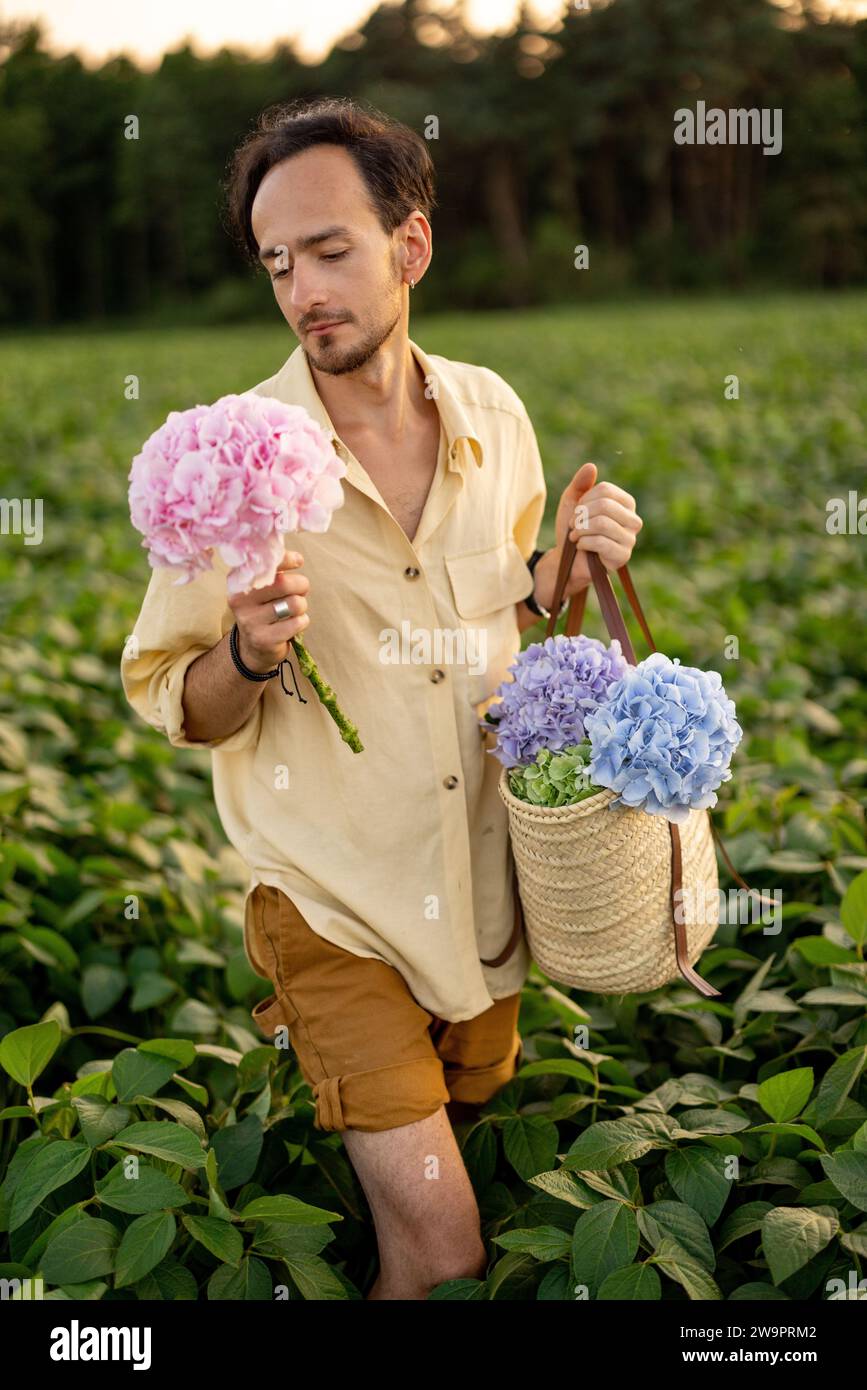 Beautiful adult flowers walks hi-res stock photography and images - Alamy