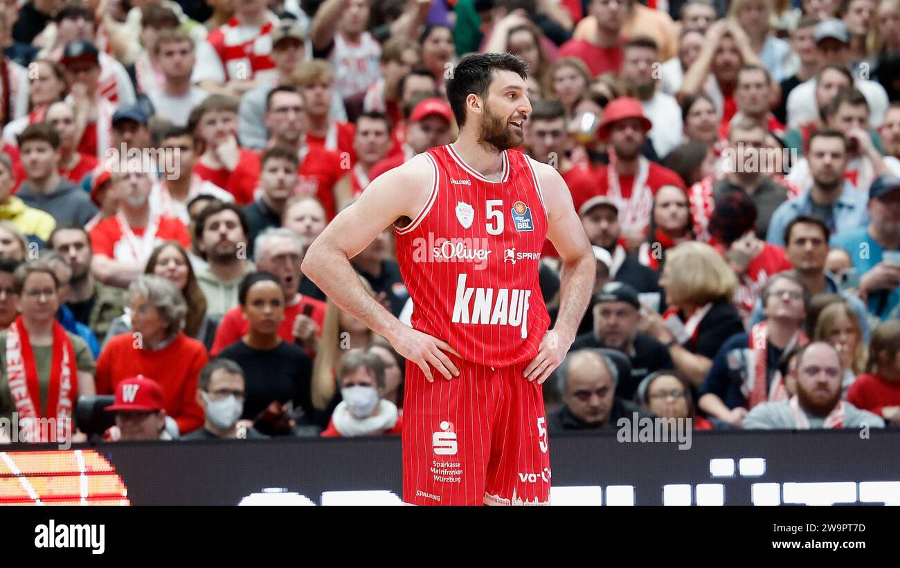 Owen Klassen (Wuerzburg Baskets, 5). 29.12.2023, Basketball, BBL