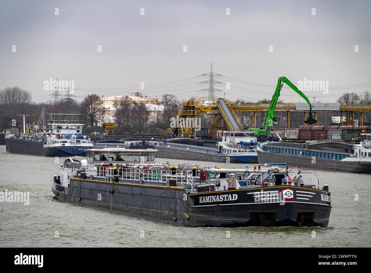 Coal handling rail waterway hi-res stock photography and images - Alamy