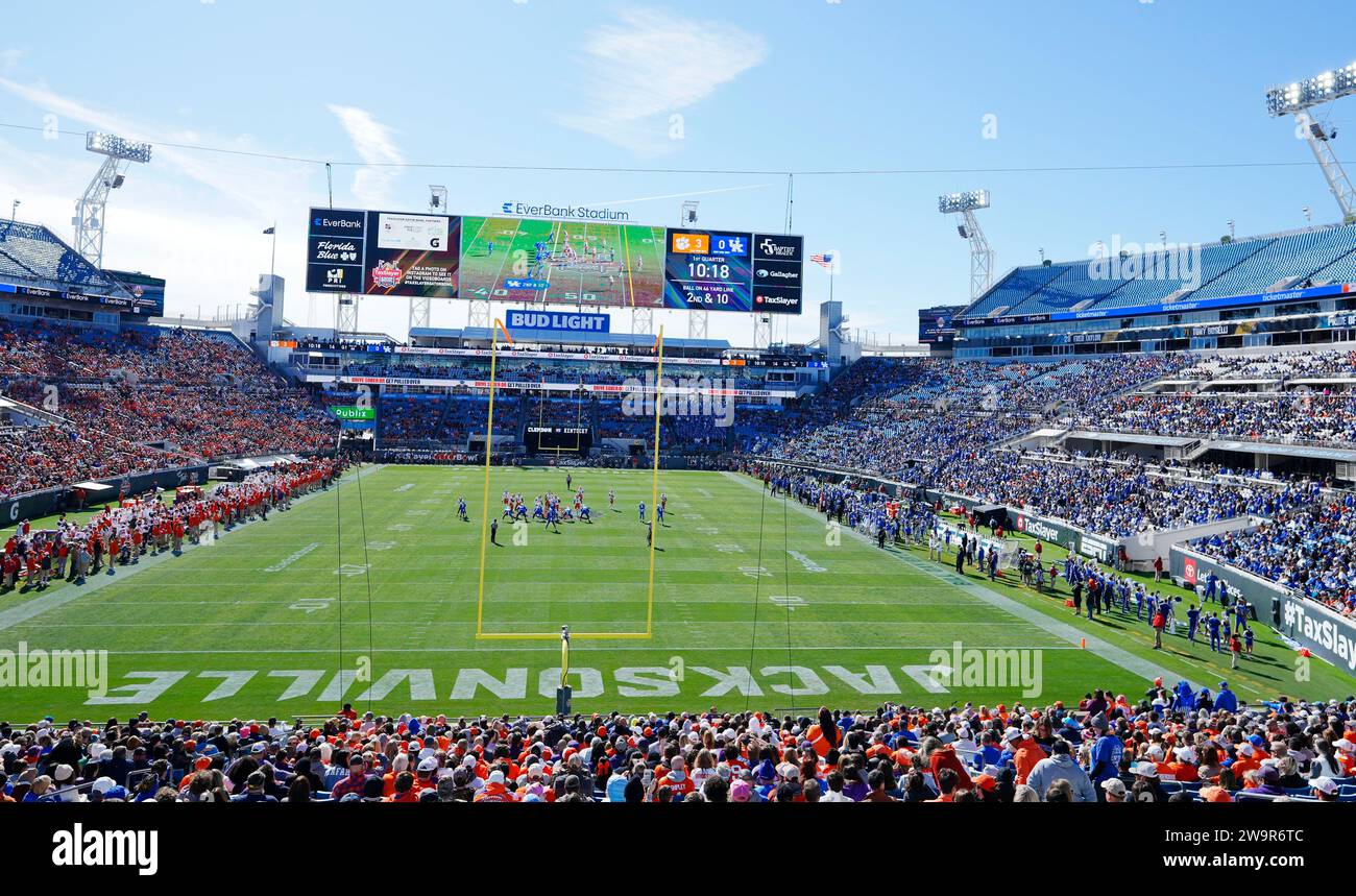 Taxslayer gator bowl hires stock photography and images Alamy