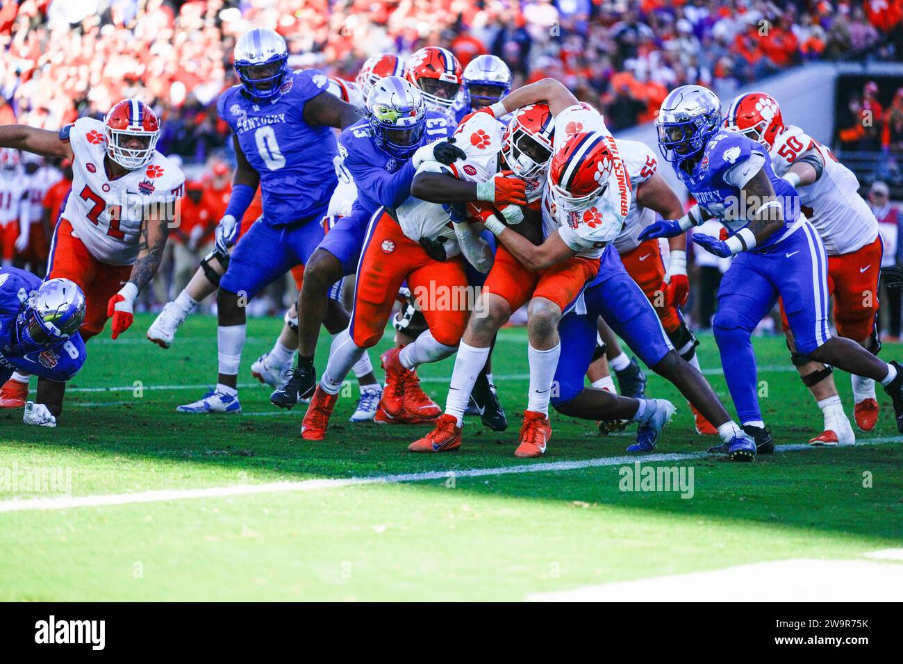 Jacksonville, Florida, USA. 29th Dec, 2023. Clemson Tigers running back ...