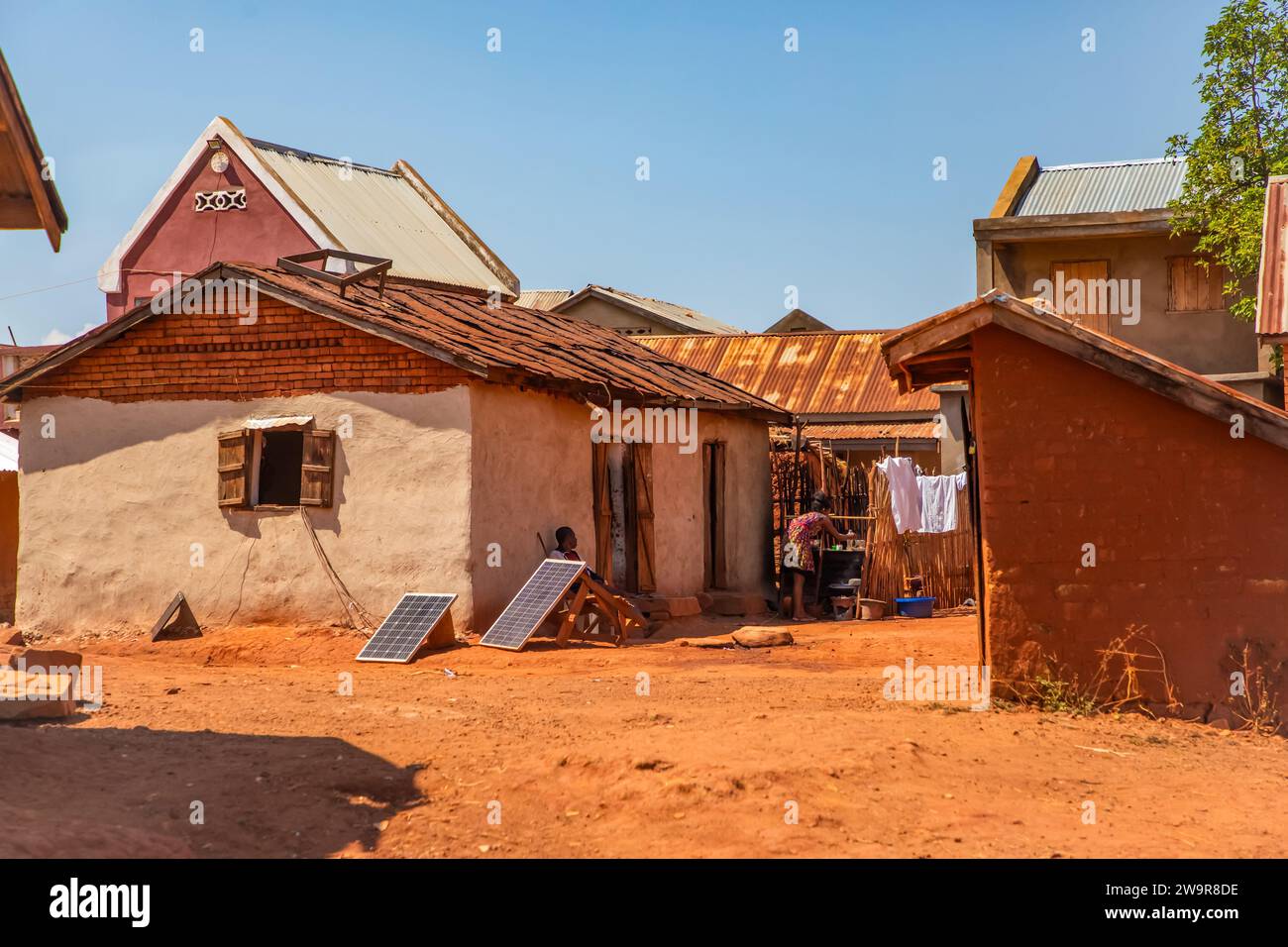 Antsirabe area, Madagascar. 20 october 2023. small villages, houses along road, livestock, rice fields, daily life Malagasy. people use solar panels a Stock Photo