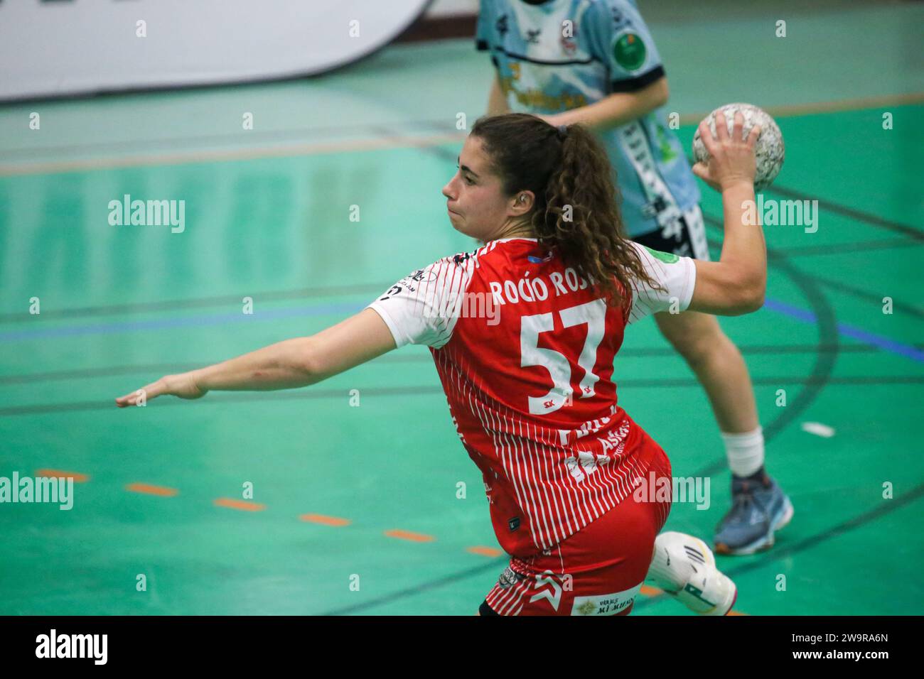 Gijon, Spain, 29th December, 2023: The player of Motive.co Gijon Balonmano La Calzada, Rocio Rojas (57) throws a seven meter during the 13th matchday of the Liga Guerreras Iberdrola 2023-24 between Motive.co Gijon Balonmano La Calzada and the Mecalia Atletico Guardes, on December 29, 2023, at the La Arena Pavilion, in Gijon, Spain. Credit: Alberto Brevers / Alamy Live News. Stock Photo
