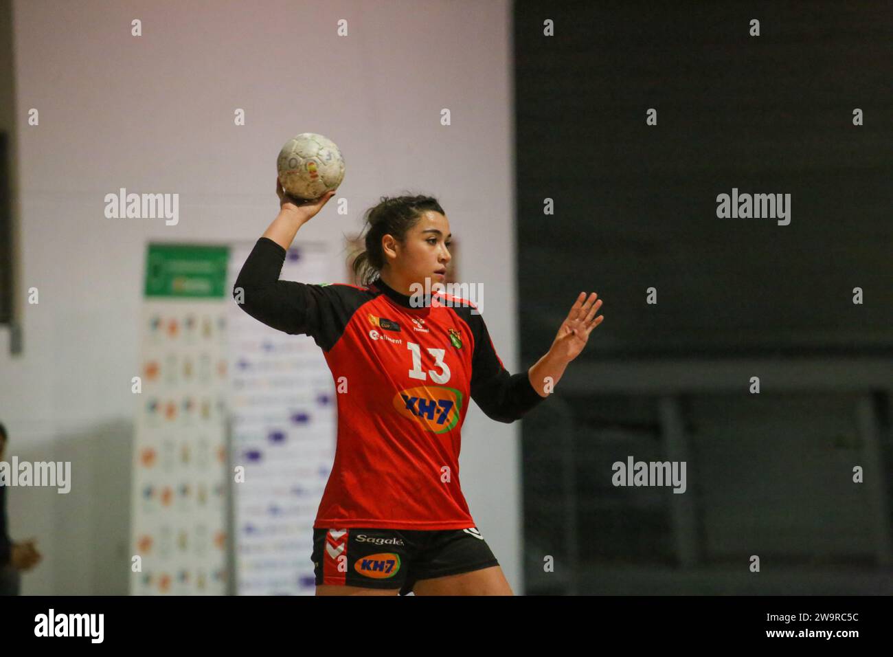 Oviedo, Asturias, Spain. 29th Dec, 2023. Oviedo, Spain, December 29, 2023: The KH-7 BM player. Granoellers, Giulia Guarieiro (13) with the ball during the 13th matchday of the Iberdrola Guerreras League between Lobas Global Atac Oviedo and KH-7 BM. Granollers, on December 29, 2023, at the Florida Arena Municipal Sports Center, in Oviedo, Spain. (Credit Image: © Alberto Brevers/Pacific Press via ZUMA Press Wire) EDITORIAL USAGE ONLY! Not for Commercial USAGE! Stock Photo