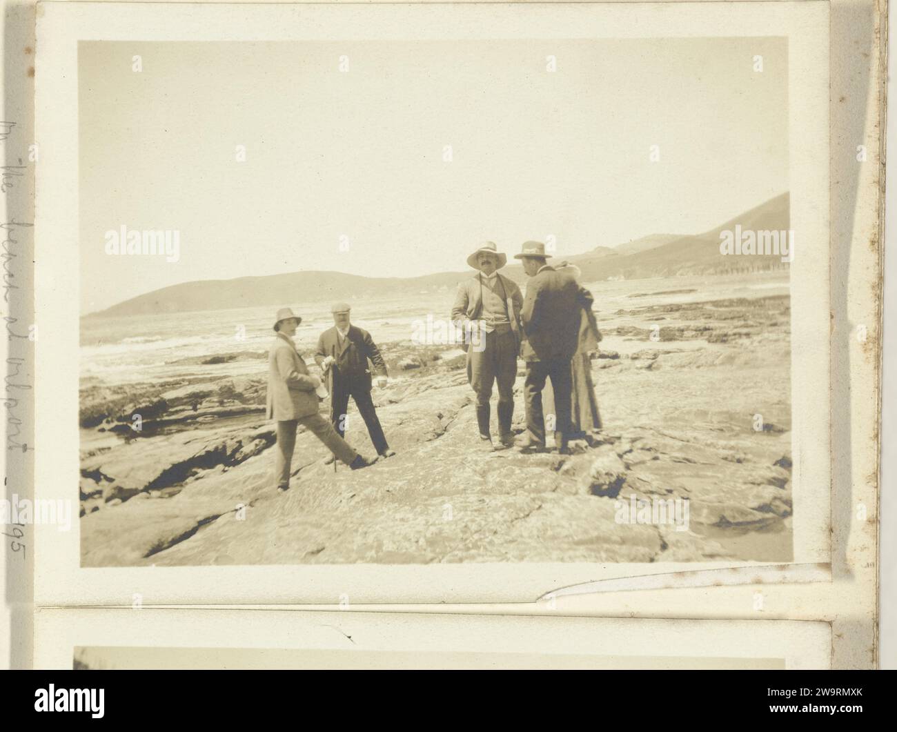 China beach archival hi-res stock photography and images - Alamy