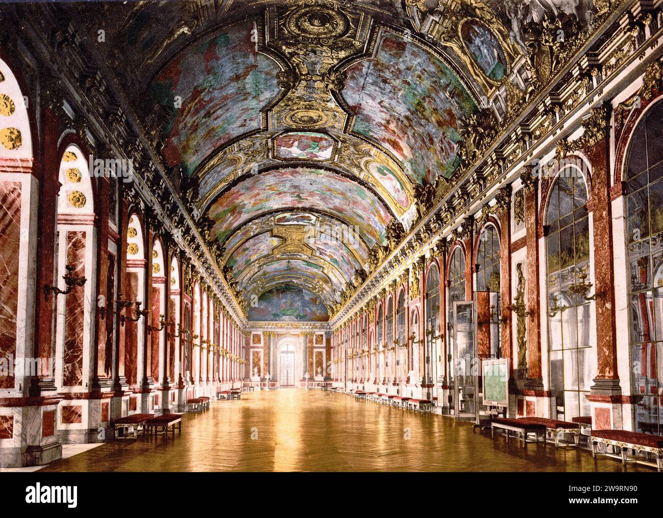 Palace versailles interior hi-res stock photography and images - Alamy