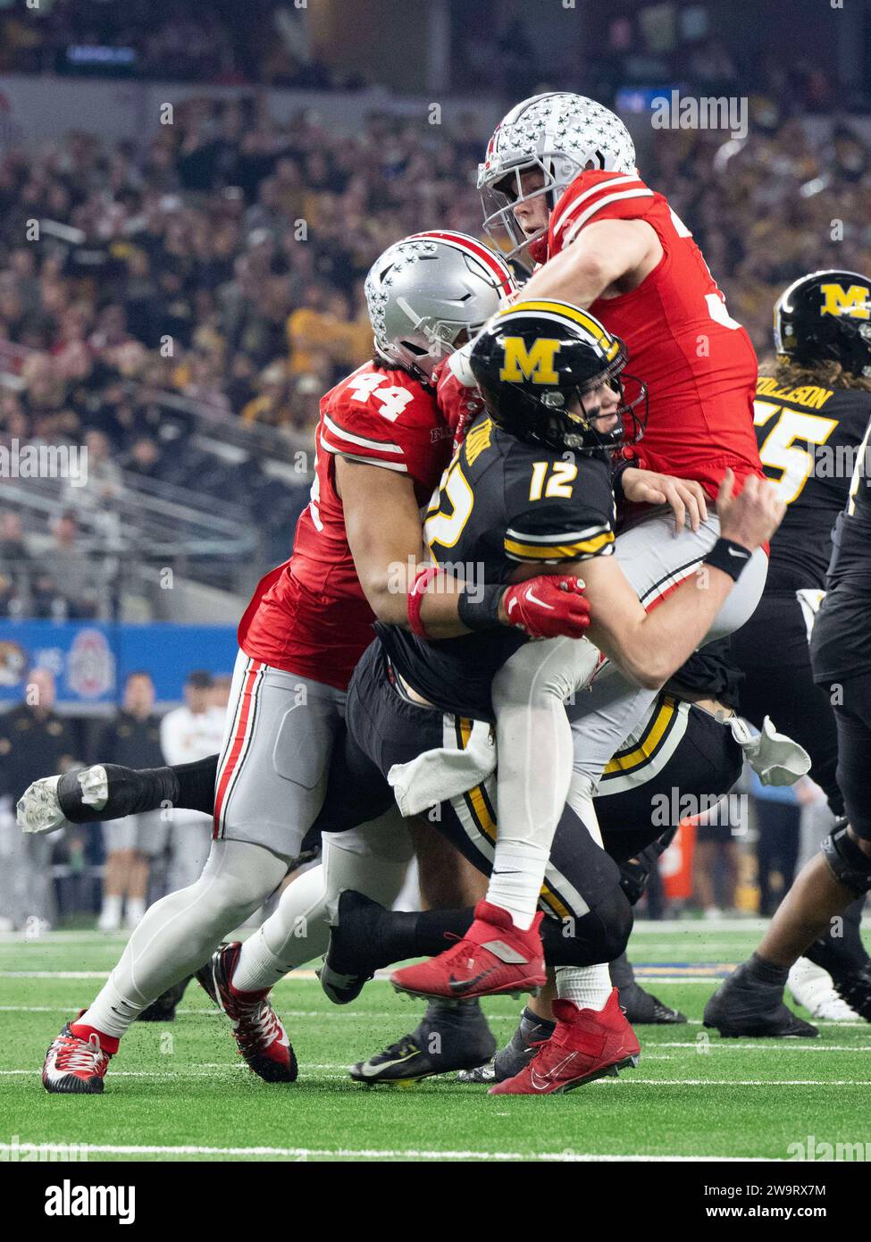 Arlington, Texas, USA. 29th Dec, 2023. Mizzou QB #12 BRADY COOK getting