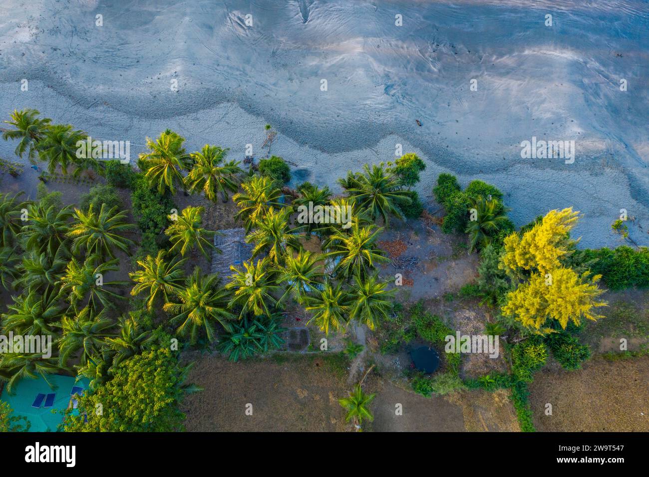 Aerial view of the Saint Martin's Island, locally known as Narikel Jinjira, is the only coral island and one of the most famous tourist spots of Bangl Stock Photo