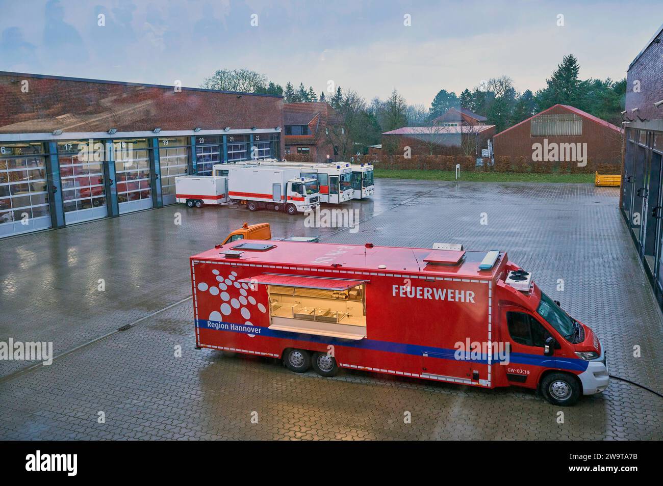Feuerwehrzentrum Neustadt nach tagelangen Regenfällen mit