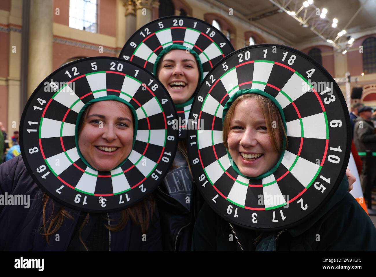 Alexandra Palace, London, UK. 30th Dec, 2023. 2023/24 PDC Paddy Power