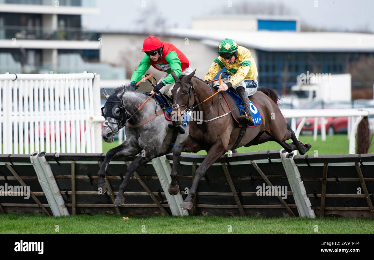 Rambo T and Gavin Sheehan win the Coral Racing Club Join For Free Handicap Hurdle for trainer Olly Murphy and owners MPB Contractors Limited. Credit: JTW Equine Images/ Alamy Live News Stock Photo