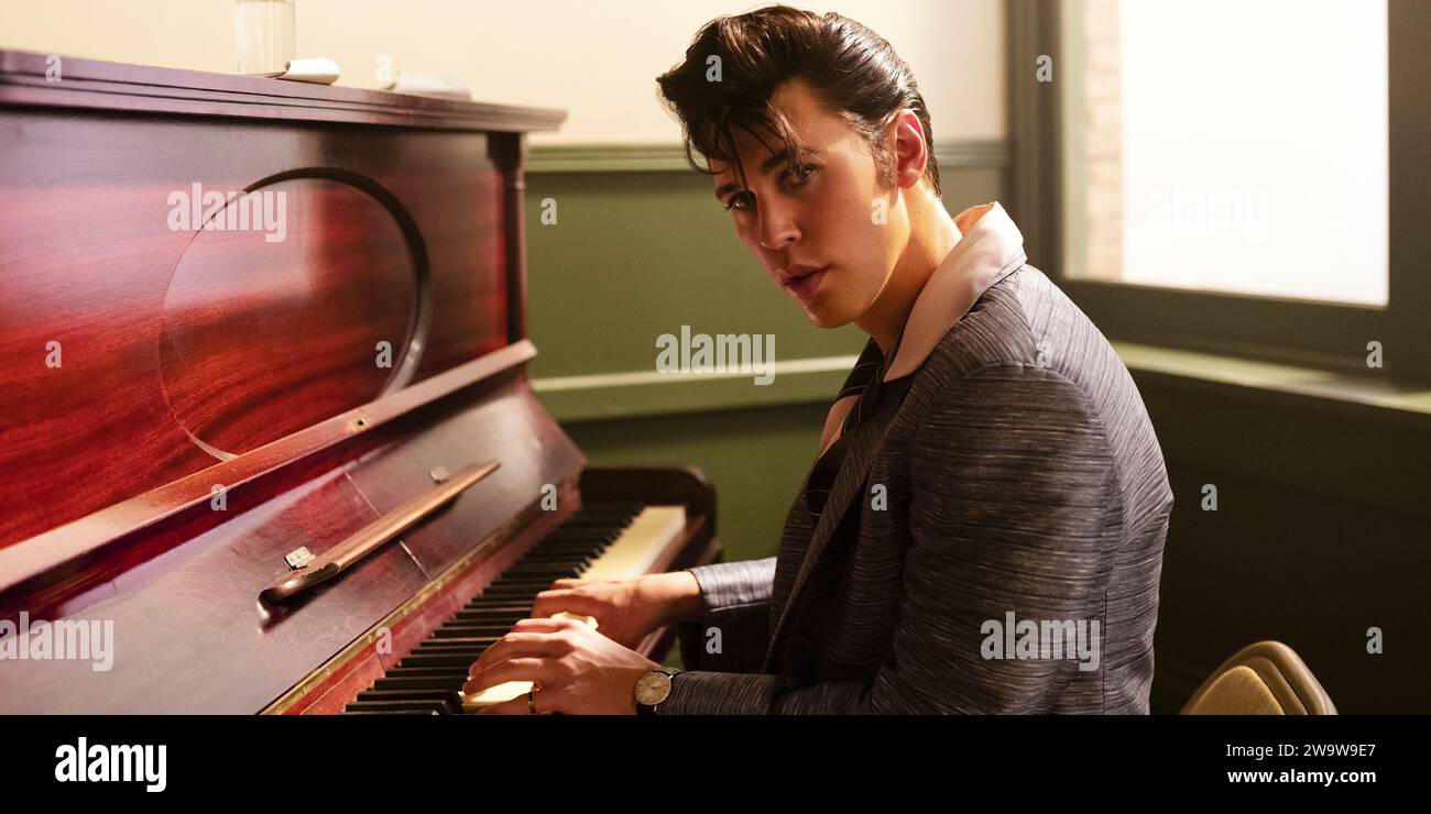 Elvis (2022) directed by Baz Luhrmann and starring Austin Butler as Elvis Presley. Publicity photograph ***EDITORIAL USE ONLY***. Credit: BFA / Hugh Stewart / Warner Bros Stock Photo