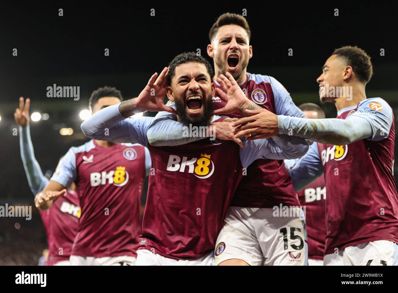 Birmingham, UK. 30th Dec, 2023. Douglas Luiz of Aston Villa celebrates his goal to make it 3-2 during the Premier League match Aston Villa vs Burnley at Villa Park, Birmingham, United Kingdom, 30th December 2023 (Photo by Mark Cosgrove/News Images) Credit: News Images LTD/Alamy Live News Stock Photo