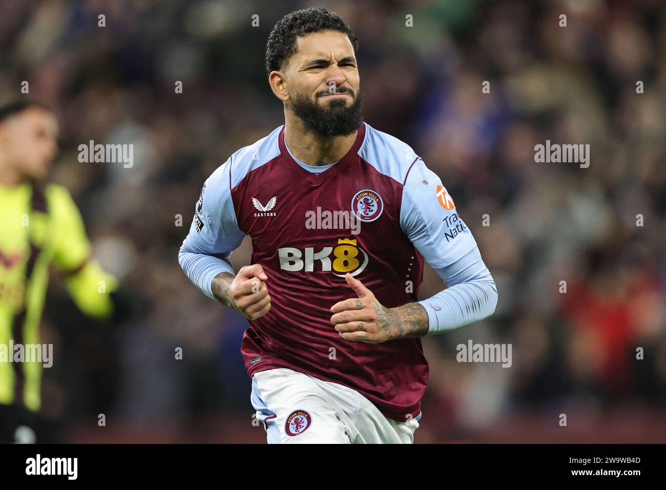 Birmingham, UK. 30th Dec, 2023. Douglas Luiz of Aston Villa celebrates his goal to make it 3-2 during the Premier League match Aston Villa vs Burnley at Villa Park, Birmingham, United Kingdom, 30th December 2023 (Photo by Mark Cosgrove/News Images) in Birmingham, United Kingdom on 12/30/2023. (Photo by Mark Cosgrove/News Images/Sipa USA) Credit: Sipa USA/Alamy Live News Stock Photo