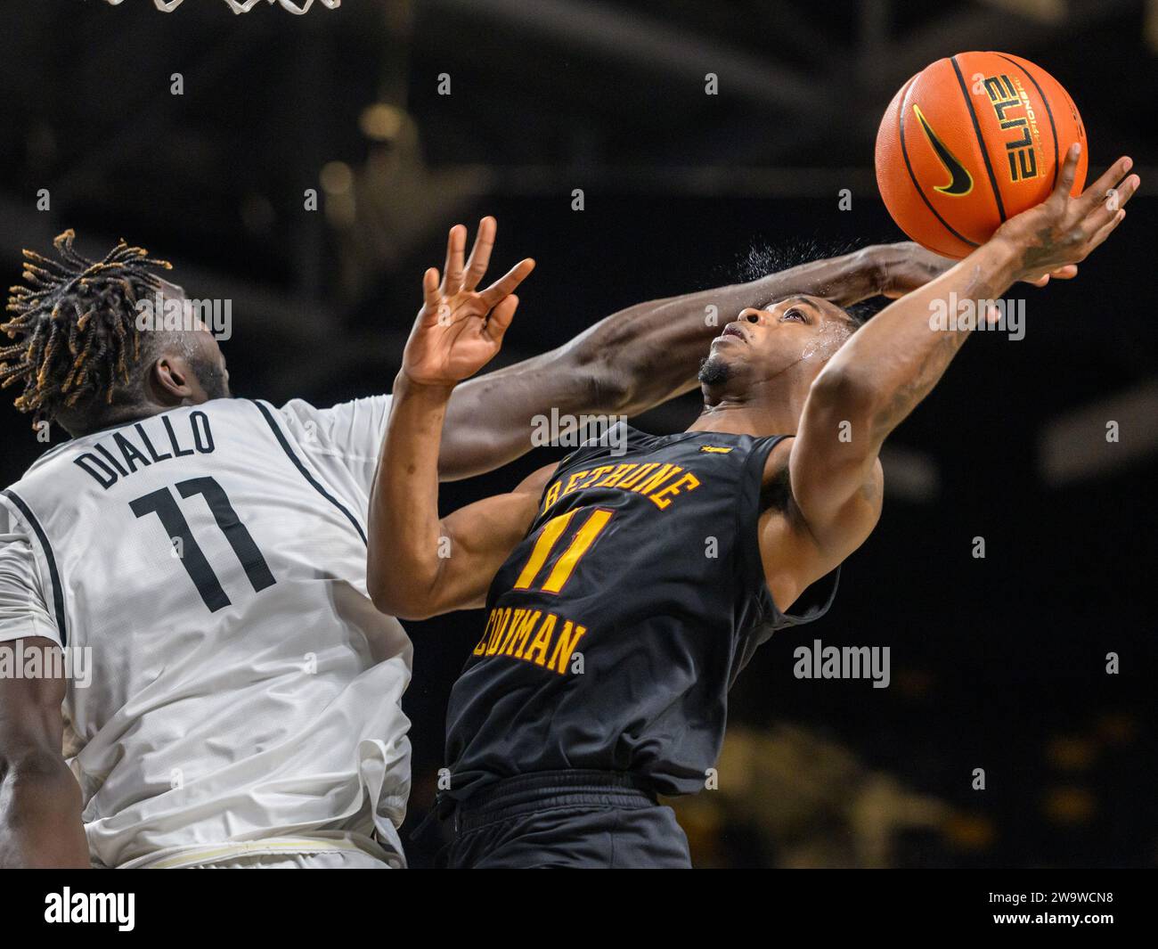 Orlando, FL, FL, USA. 29th Dec, 2023. UCF forward Ibrahima Diallo (11 ...