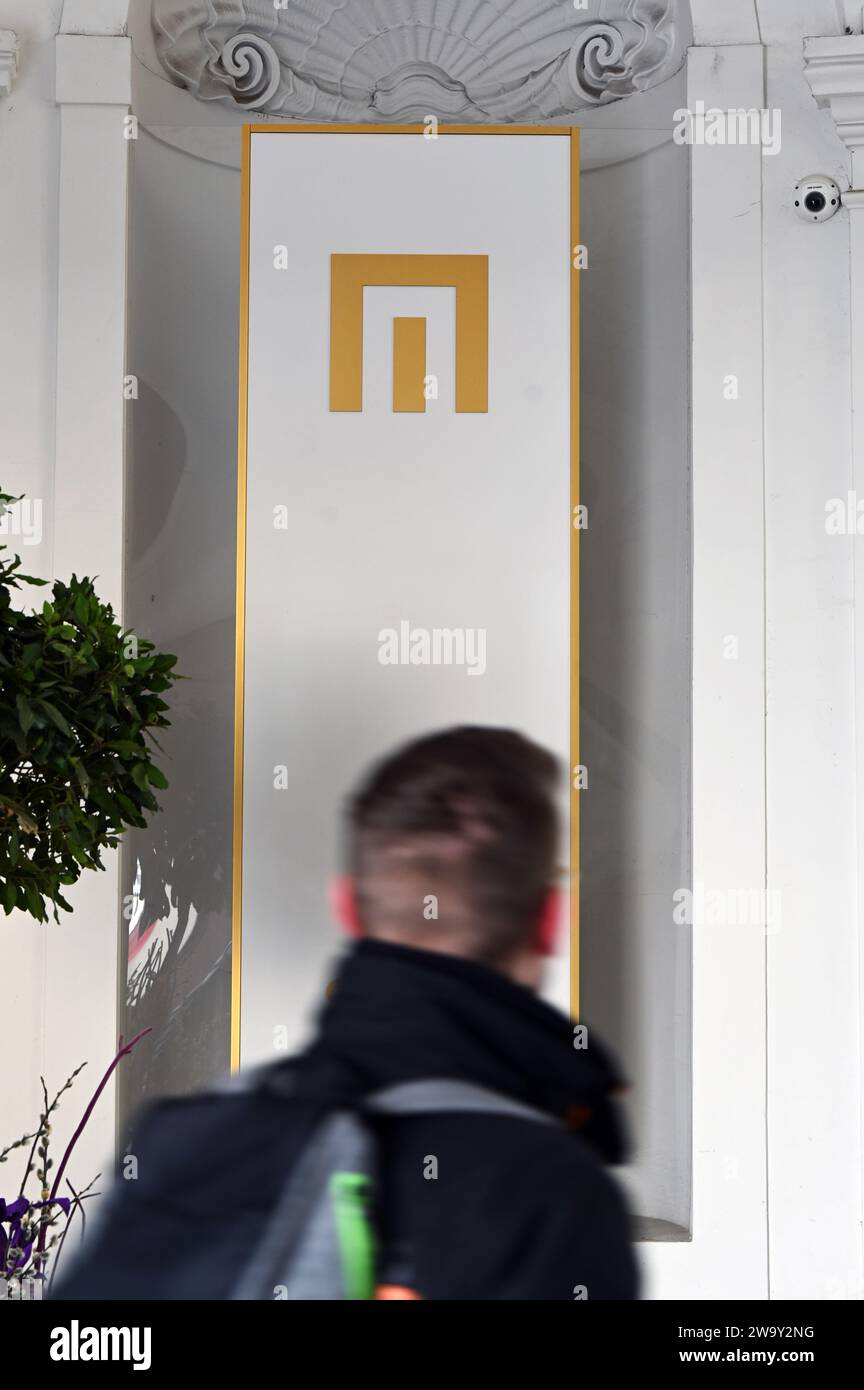 Vienna, Austria 04 06 2023 Sign on the headquarter of the insolvent